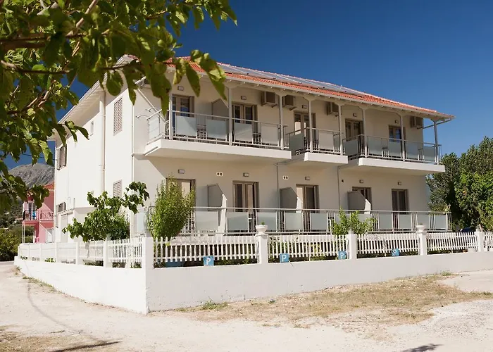 Savinos Vasiliki (Lefkada)